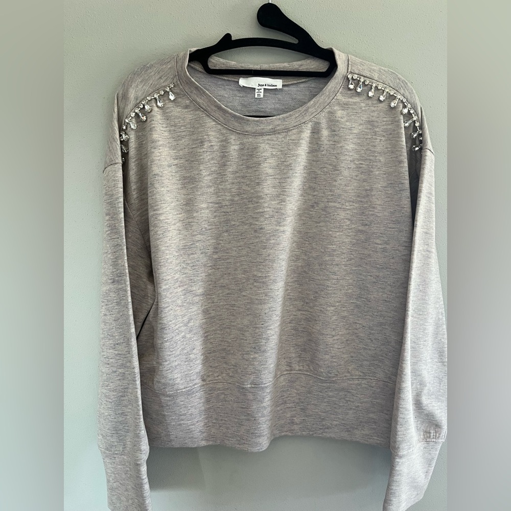 June and Hudson jeweled top sz M